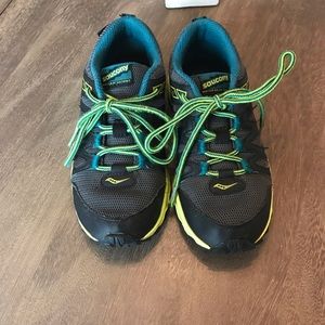 Boys Saucony water resistant shoes